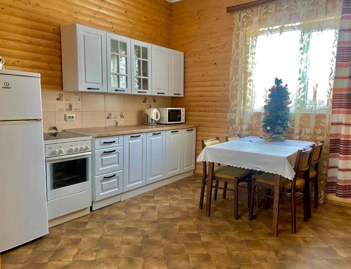 Затишний Будиночок Біля Річки Krivorovnya Ngoại thất bức ảnh